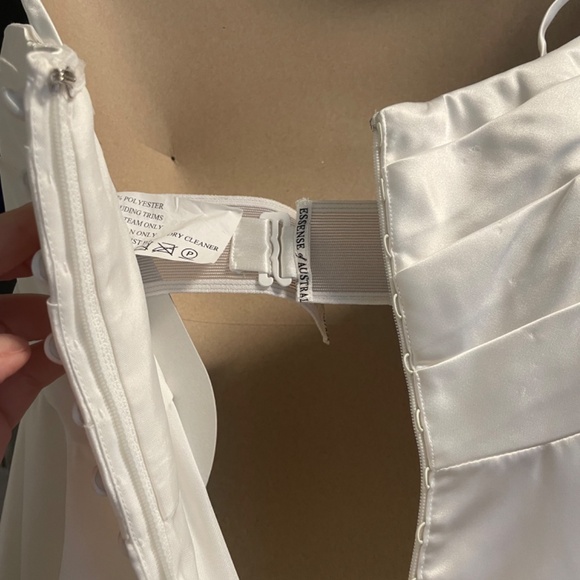 Essense of Australia Wedding Dress (D3794) in light ivory. Size 12. - Picture 9 of 9
